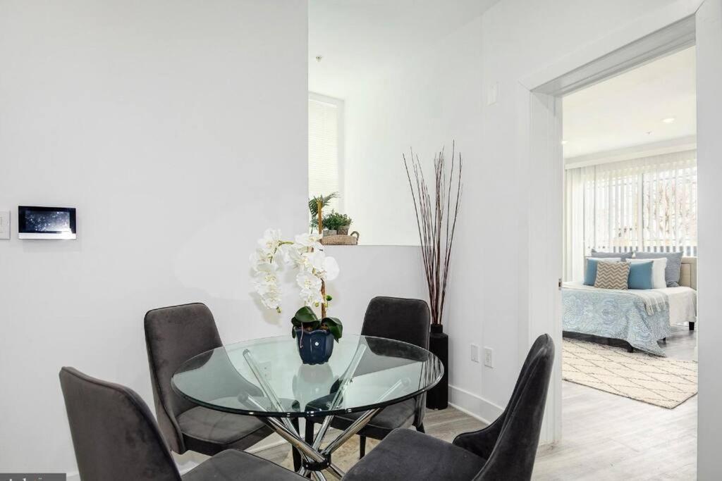 Amazing Capital Hill Apt , Step Away Gym, Shopping Washington Eksteriør billede